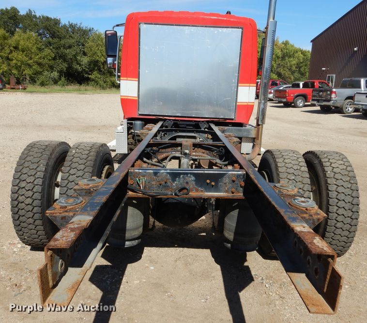 image for item DL6366 2009 International DuraStar 4300  truck cab and chassis