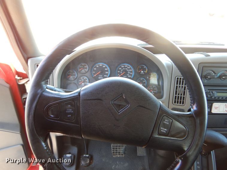 image for item DL6366 2009 International DuraStar 4300  truck cab and chassis