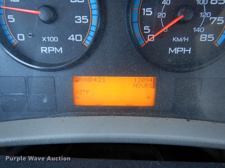 image for item DL6366 2009 International DuraStar 4300  truck cab and chassis