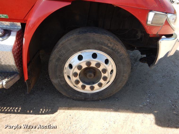 image for item DL6366 2009 International DuraStar 4300  truck cab and chassis