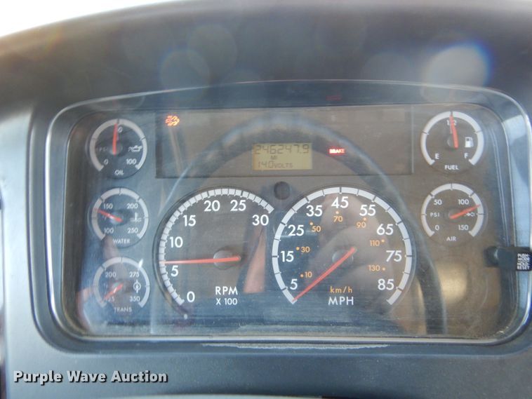 image for item DL6367 2009 Freightliner Business Class M2 106  truck cab and chassis