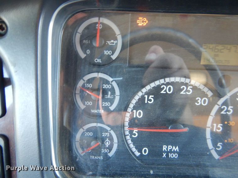 image for item DL6367 2009 Freightliner Business Class M2 106  truck cab and chassis