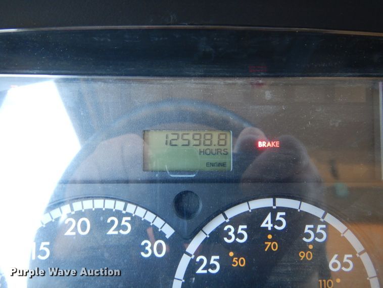 image for item DL6367 2009 Freightliner Business Class M2 106  truck cab and chassis