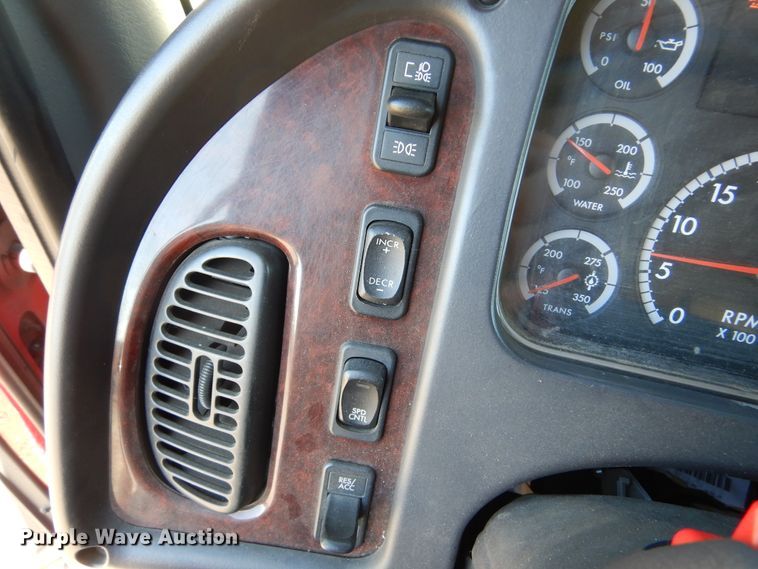 image for item DL6367 2009 Freightliner Business Class M2 106  truck cab and chassis