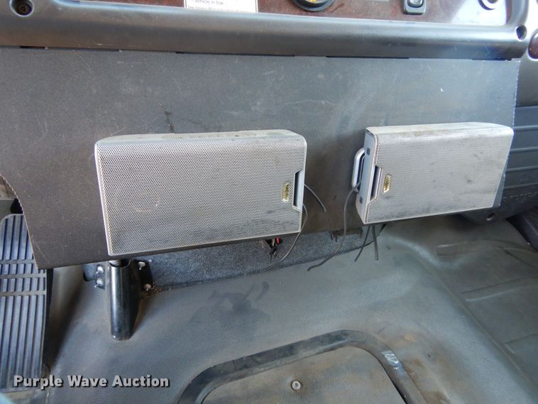 image for item DL6367 2009 Freightliner Business Class M2 106  truck cab and chassis