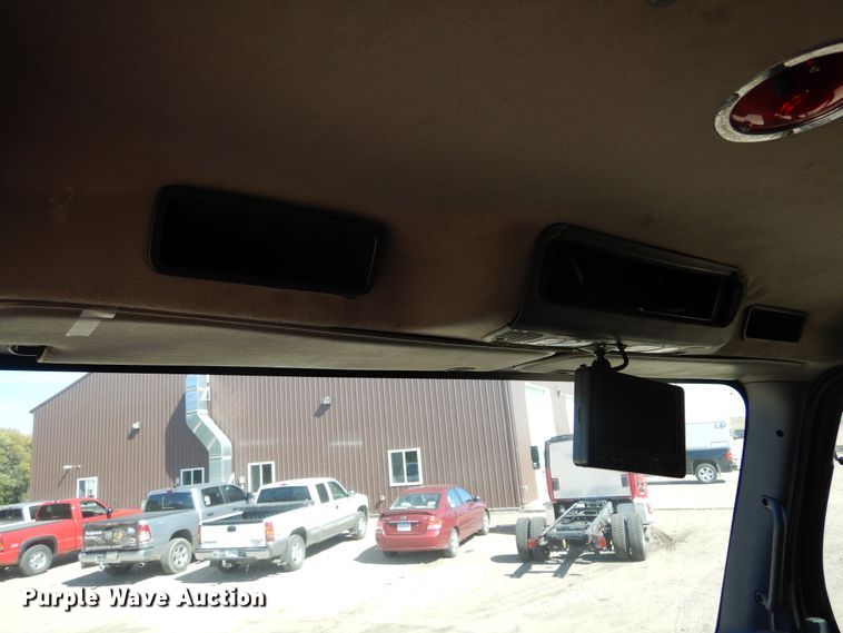 image for item DL6367 2009 Freightliner Business Class M2 106  truck cab and chassis