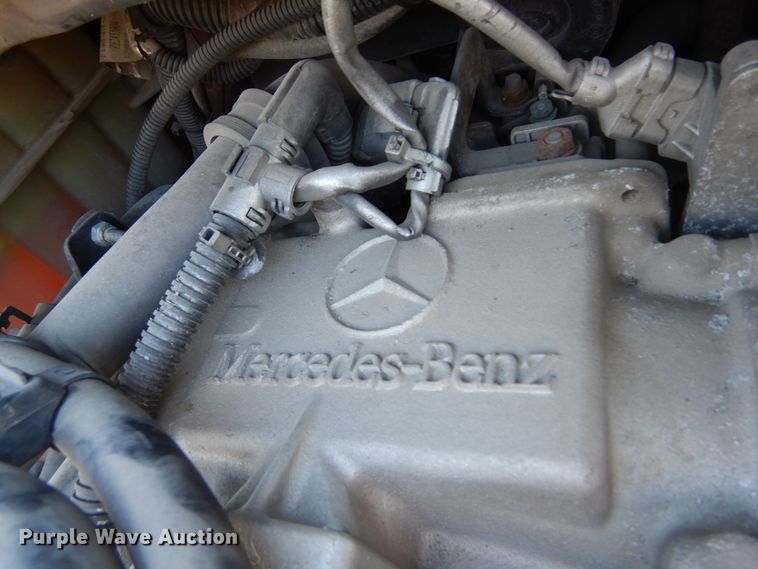 image for item DL6367 2009 Freightliner Business Class M2 106  truck cab and chassis