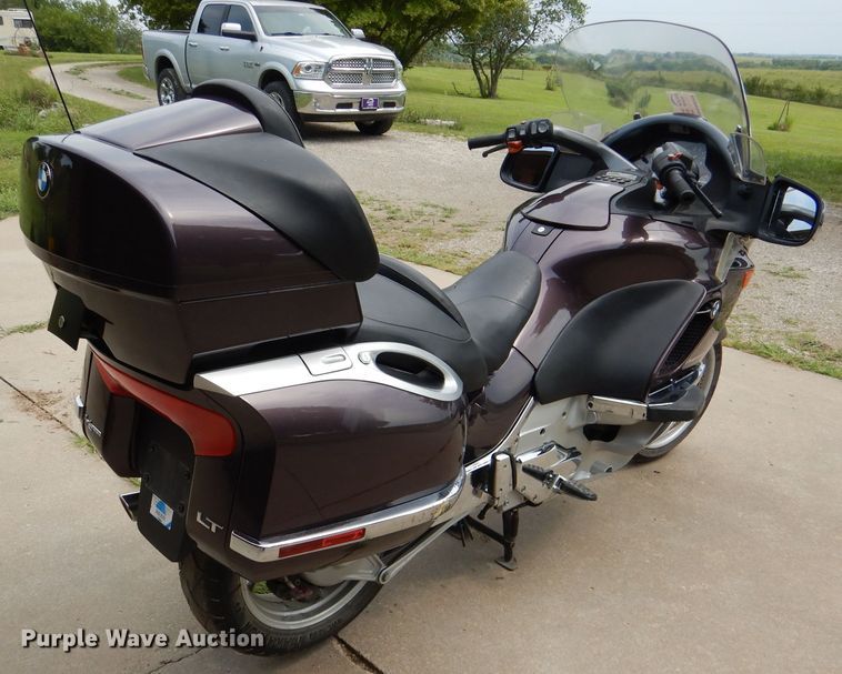image for item DM1283 2002 BMW K1200LT  motorcycle