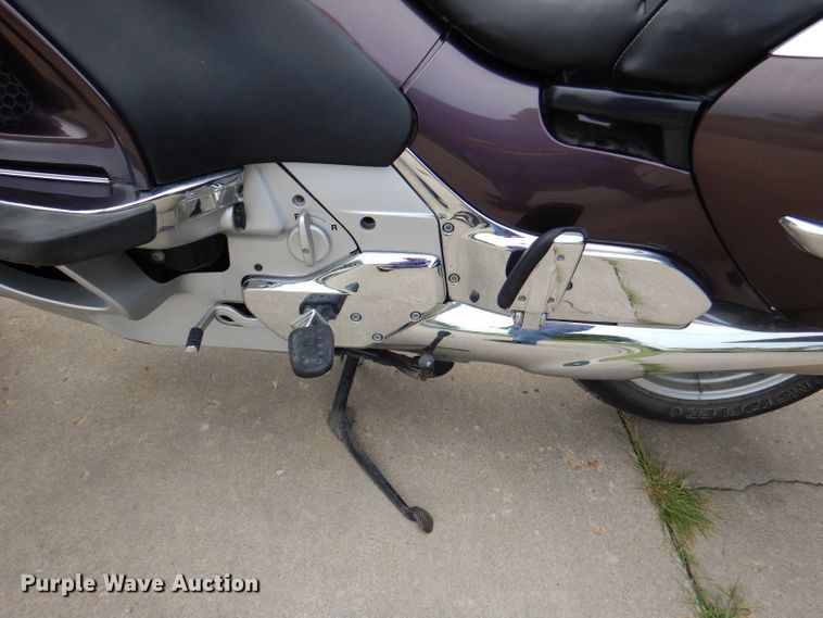 image for item DM1283 2002 BMW K1200LT  motorcycle