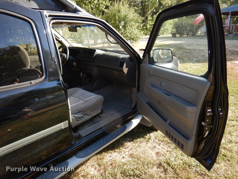 image for item DM5115 2000 Nissan Xterra  SUV