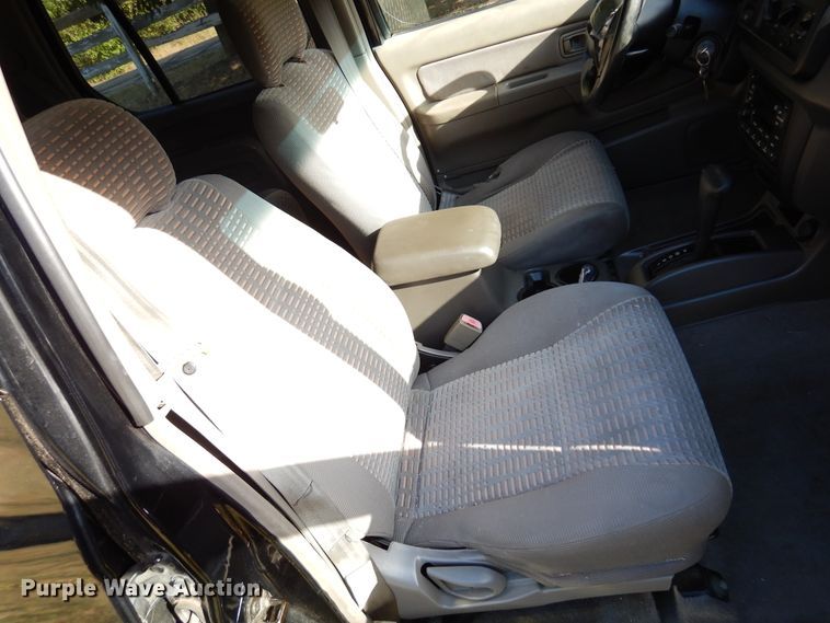 image for item DM5115 2000 Nissan Xterra  SUV