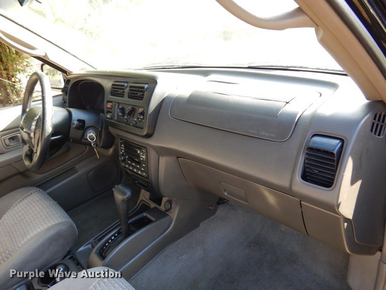 image for item DM5115 2000 Nissan Xterra  SUV