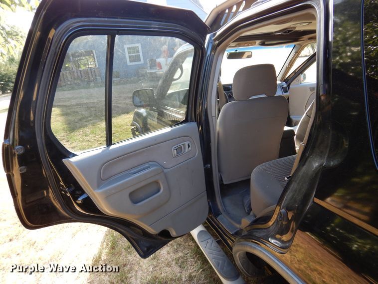 image for item DM5115 2000 Nissan Xterra  SUV