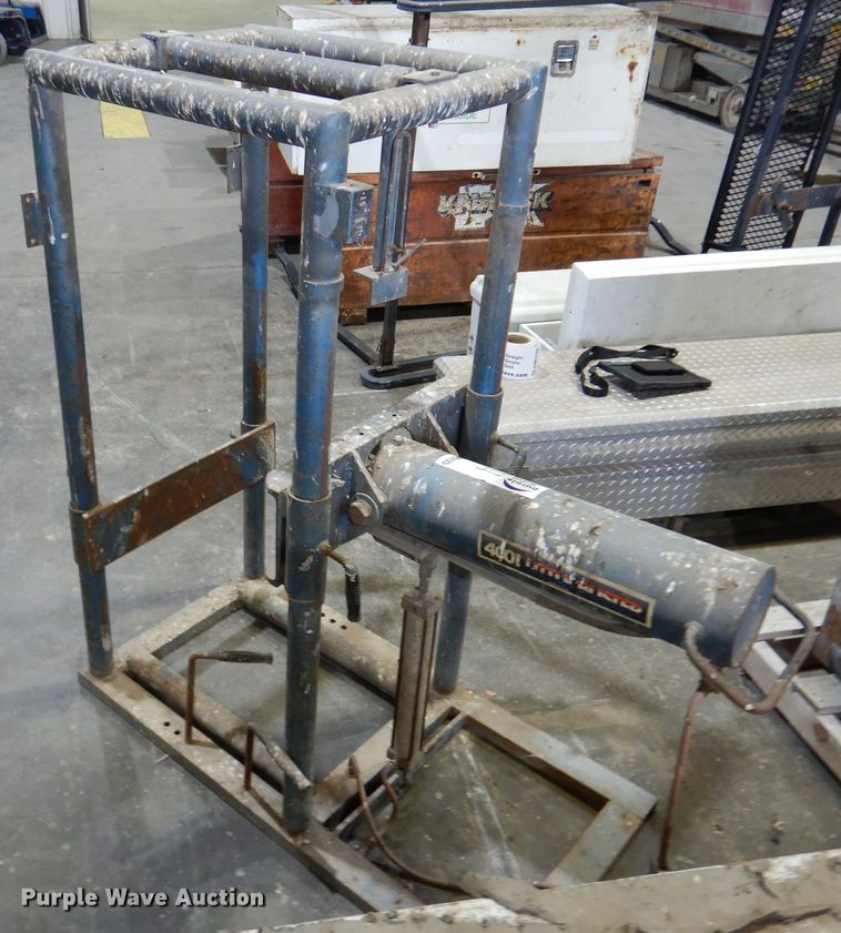 image for item DM5135 Little Buster  tire machine