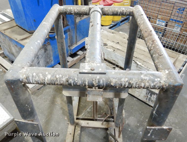 image for item DM5135 Little Buster  tire machine