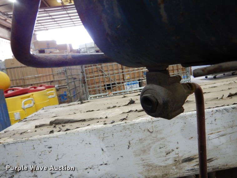 image for item DM5135 Little Buster  tire machine