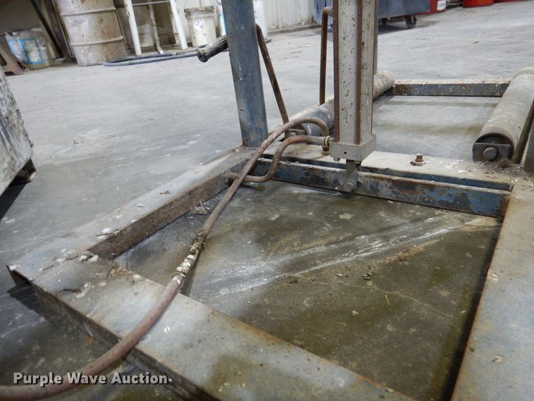 image for item DM5135 Little Buster  tire machine