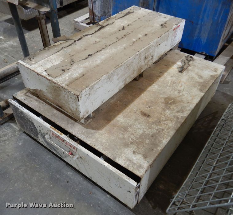 image for item DM5137 (10) pickup truck toolboxes