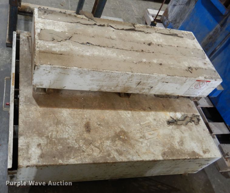 image for item DM5137 (10) pickup truck toolboxes