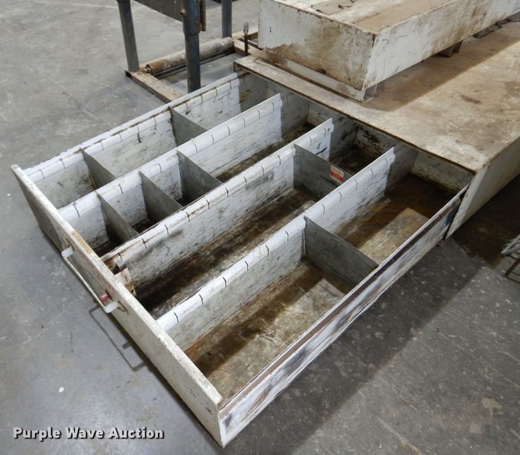 image for item DM5137 (10) pickup truck toolboxes