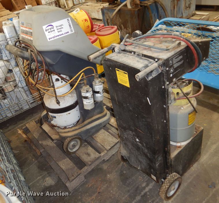 image for item DM5139 (2) refrigerant recovery machines