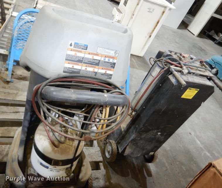 image for item DM5139 (2) refrigerant recovery machines