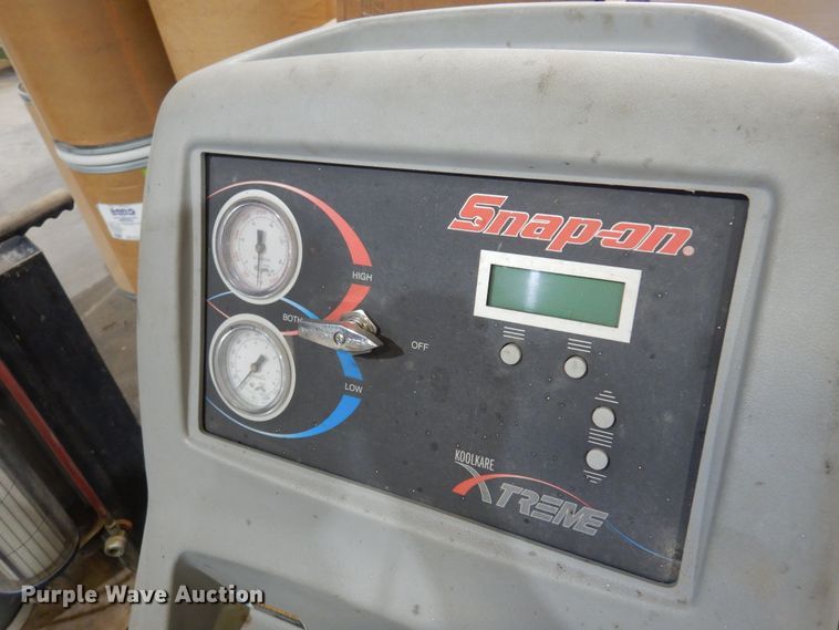 image for item DM5139 (2) refrigerant recovery machines