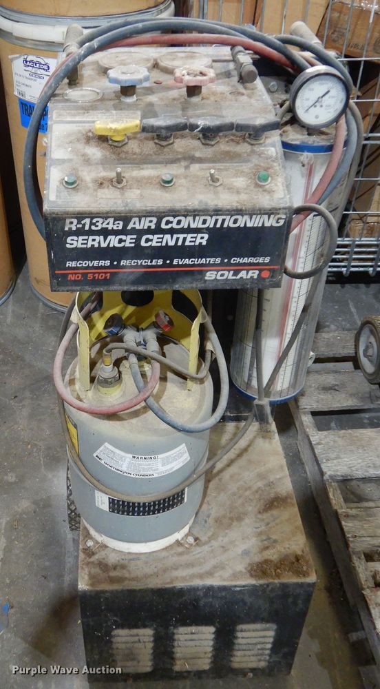 image for item DM5139 (2) refrigerant recovery machines