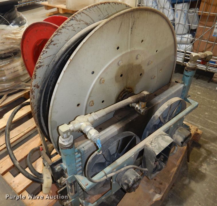 image for item DM5141 (2) hose reels