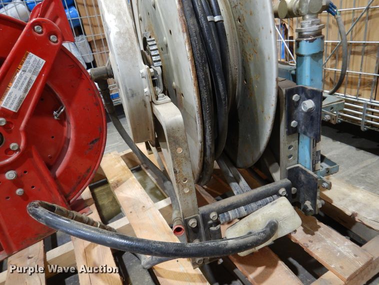 image for item DM5141 (2) hose reels