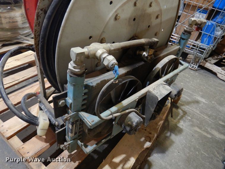 image for item DM5141 (2) hose reels