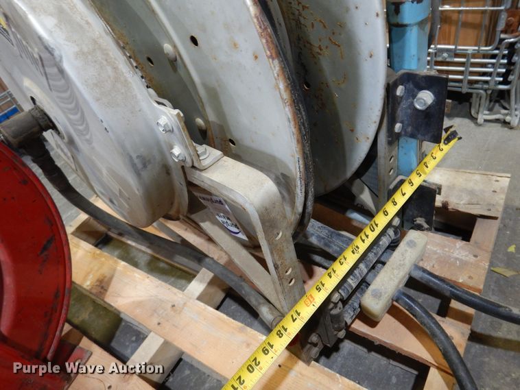 image for item DM5141 (2) hose reels