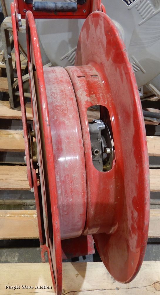 image for item DM5141 (2) hose reels