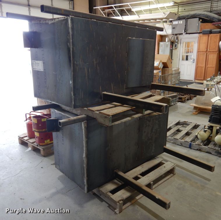 image for item DM5142 (2) Auxiliary power unit boxes