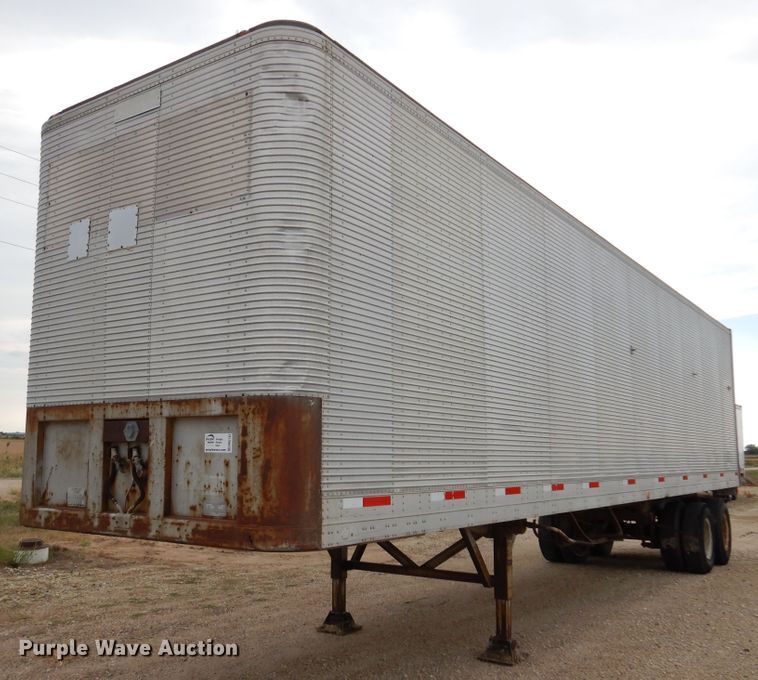 image for item DM5143 1972 Fruehauf  dry van trailer