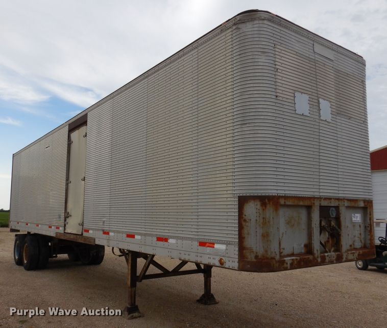 image for item DM5143 1972 Fruehauf  dry van trailer