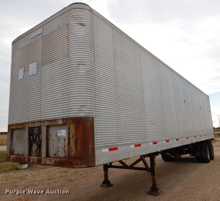 image for item DM5143 1972 Fruehauf  dry van trailer