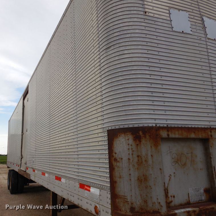 image for item DM5143 1972 Fruehauf  dry van trailer