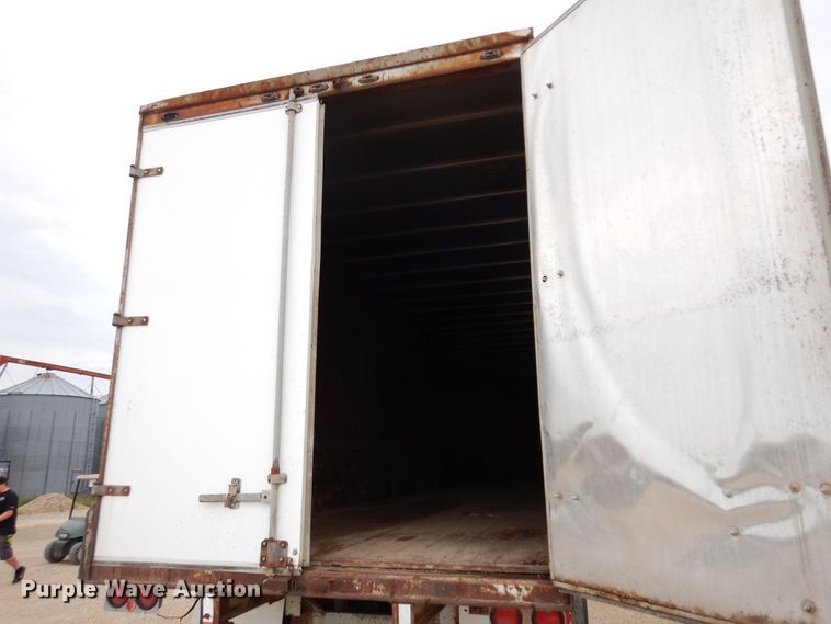 image for item DM5143 1972 Fruehauf  dry van trailer