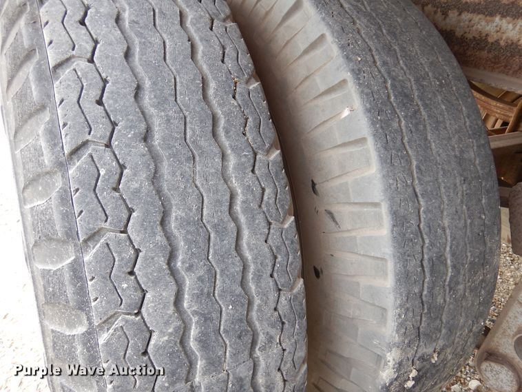 image for item DM5143 1972 Fruehauf  dry van trailer