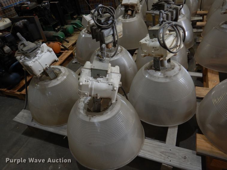 image for item DM5145 (22) Hubbell BL-A400H8-WH lights