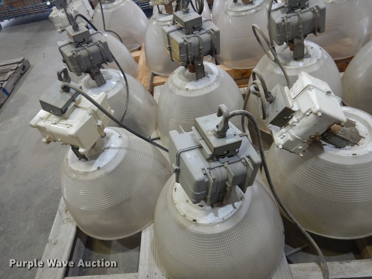 image for item DM5145 (22) Hubbell BL-A400H8-WH lights