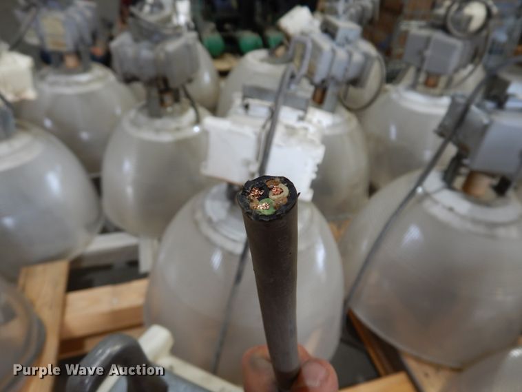 image for item DM5145 (22) Hubbell BL-A400H8-WH lights