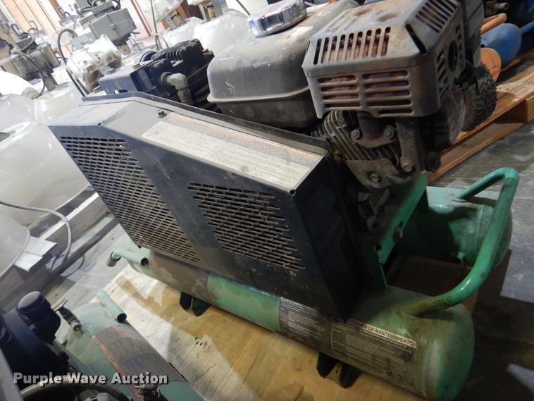 image for item DM5147 (2) Speedaire 1VN93 air compressors