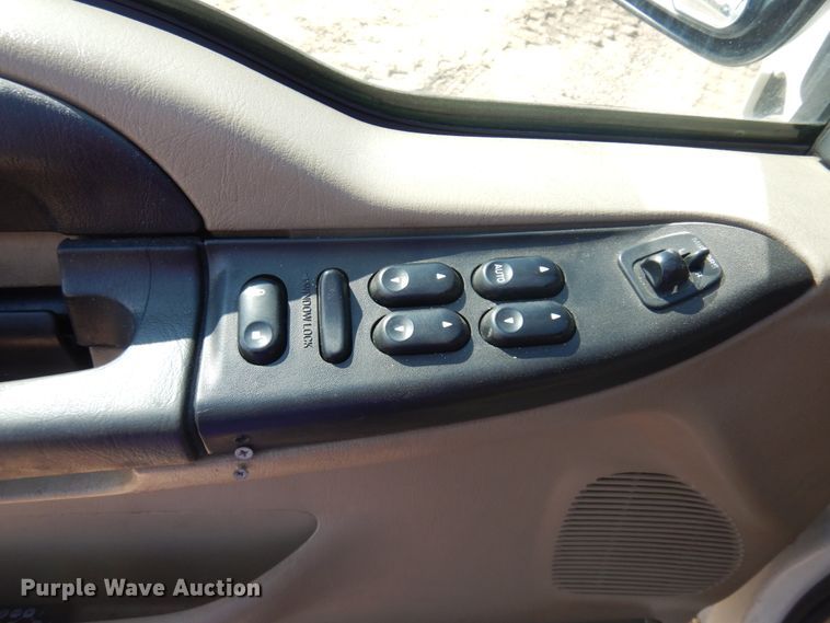 image for item DM5258 2005 Ford Excursion  limousine