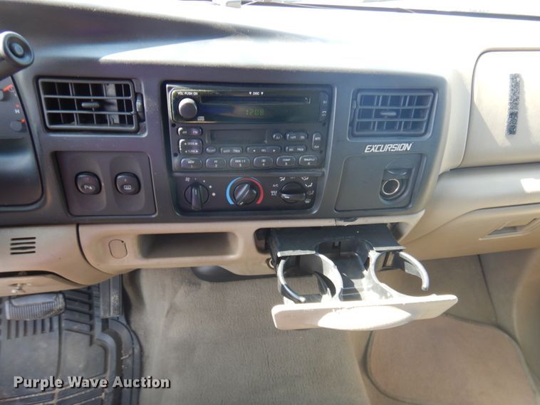 image for item DM5258 2005 Ford Excursion  limousine