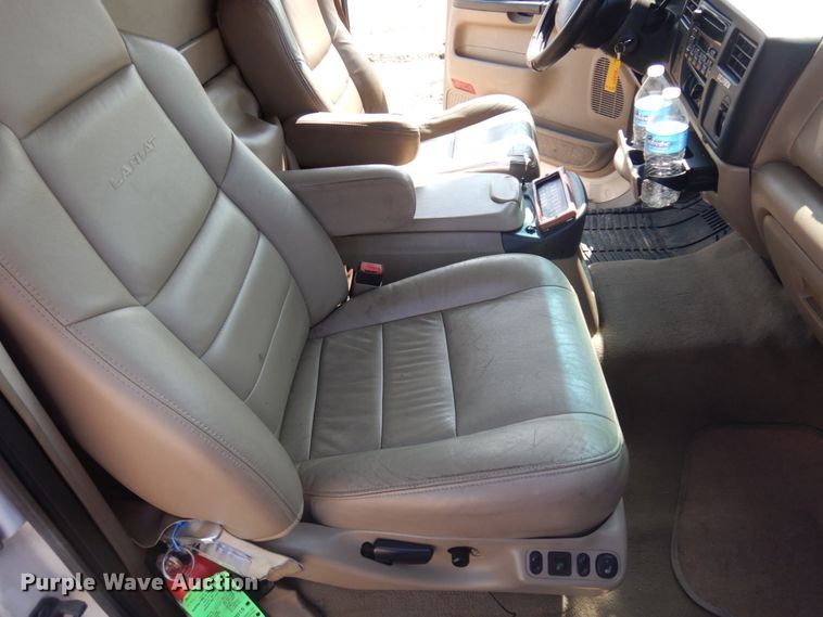 image for item DM5258 2005 Ford Excursion  limousine