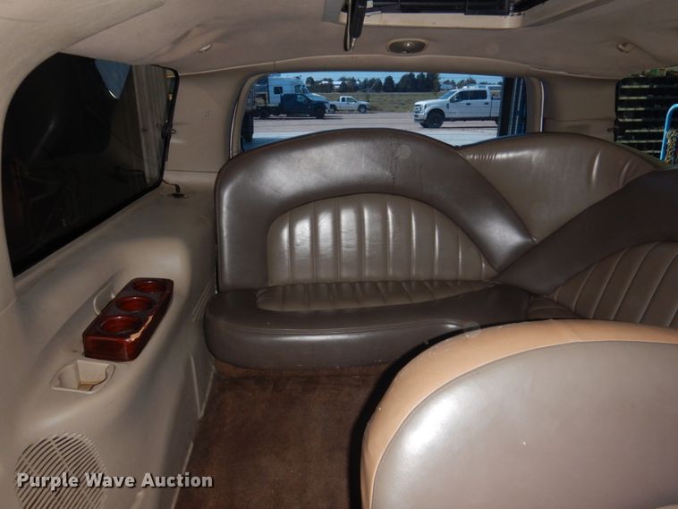 image for item DM5258 2005 Ford Excursion  limousine