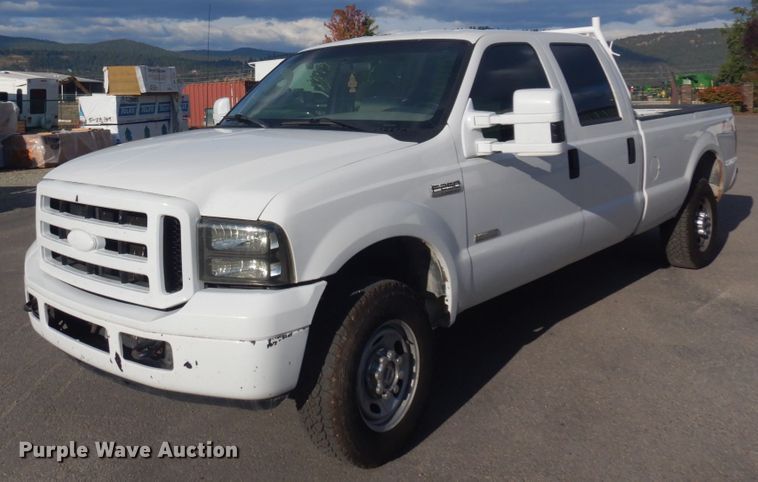 image for item DM5286 2007 Ford F250 Super Duty XL  Crew Cab pickup truck