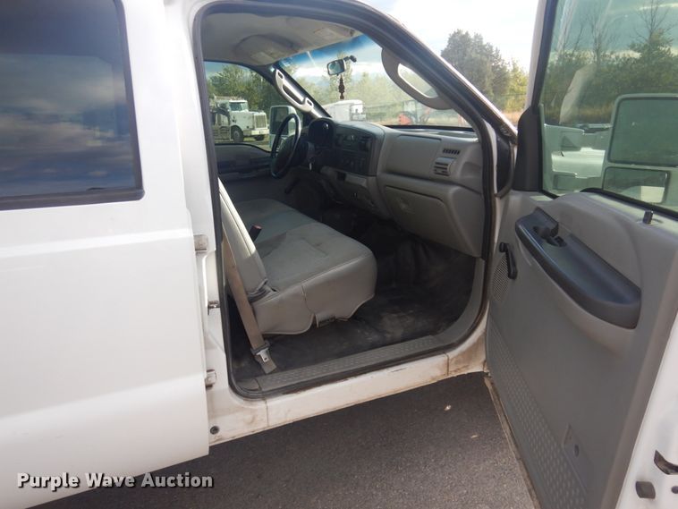 image for item DM5286 2007 Ford F250 Super Duty XL  Crew Cab pickup truck